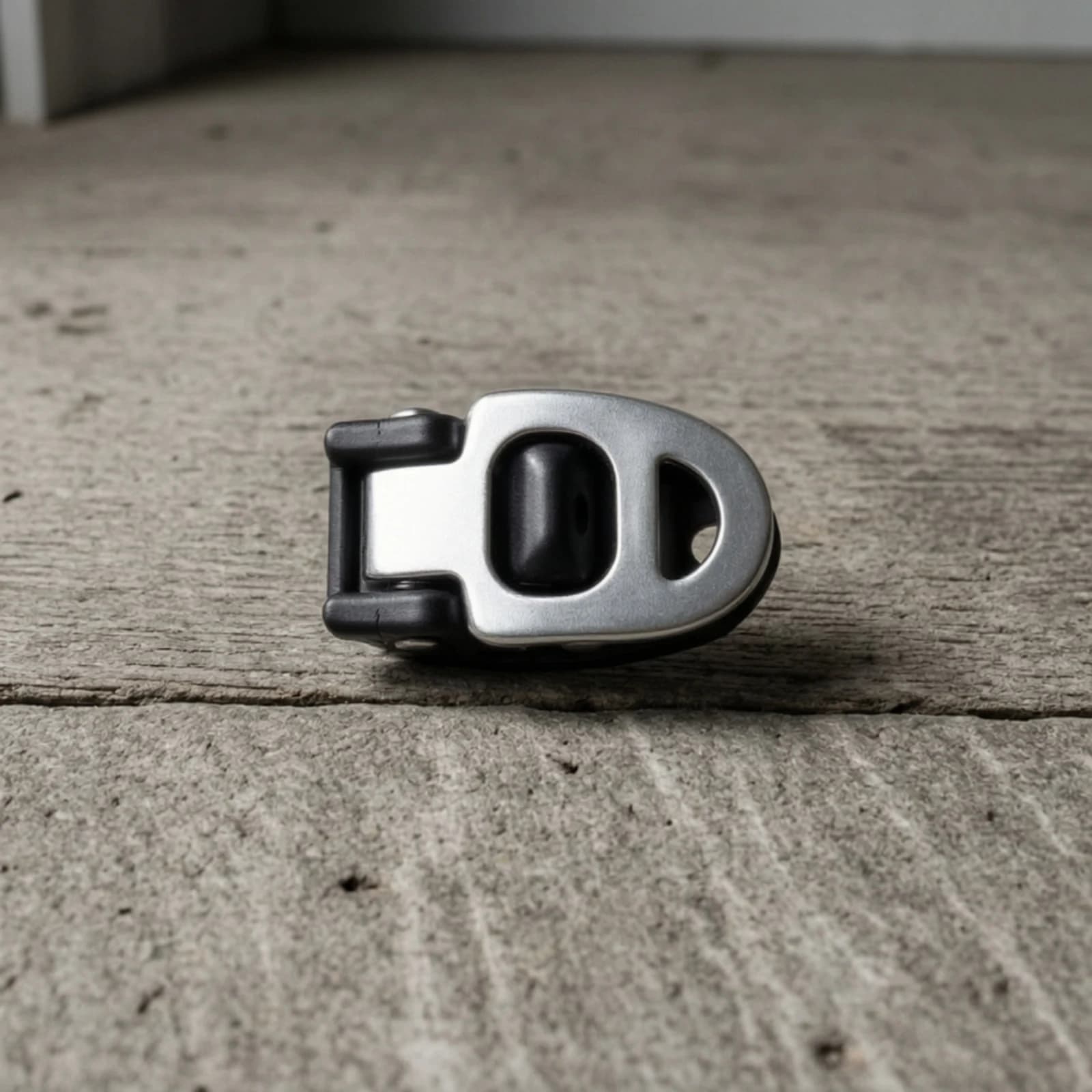 Buckle with Metal Lever Wide Compatibility Buckle with Polymeric Base Snowboard Binding Component Sleek Fastening Hardware