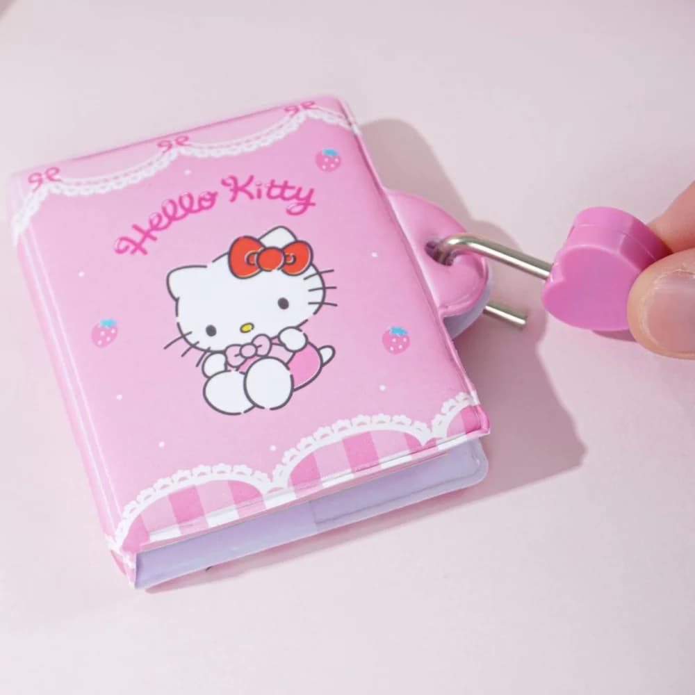 Autentico Mini Taccuino Sanrio Hello Kitty, Agenda Tascabile con Lucchetto per la Privacy, Diario e Album dei Ritagli per Ragazze