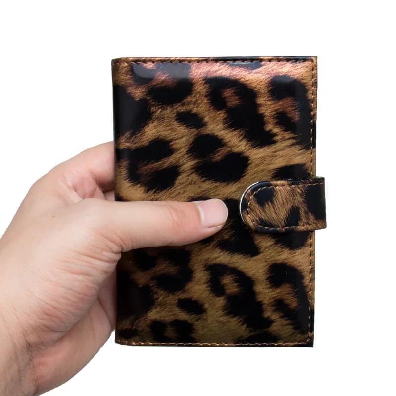 Nuovo porta carte di credito con copertina per passaporto in pelle femminile leopardata per la custodia per biglietti da viaggio con organizer internazionale per ragazze russe