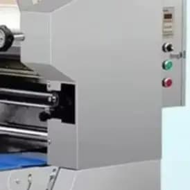 Macchina Automatica Giapponese per Noodles Freschi, Pasta e Ramen con Taglierina Integrata