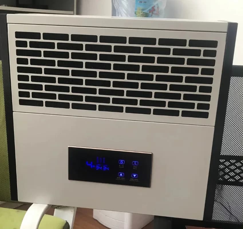 Deumidificatore da Parete 70L/D per Piscine Interne ed Esterne