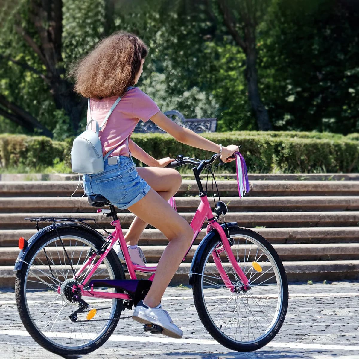 Un paio di nastri decorativi per manubrio bici per bambini, nappine viola lucide per biciclette, tricicli, monopattini e portabimbi