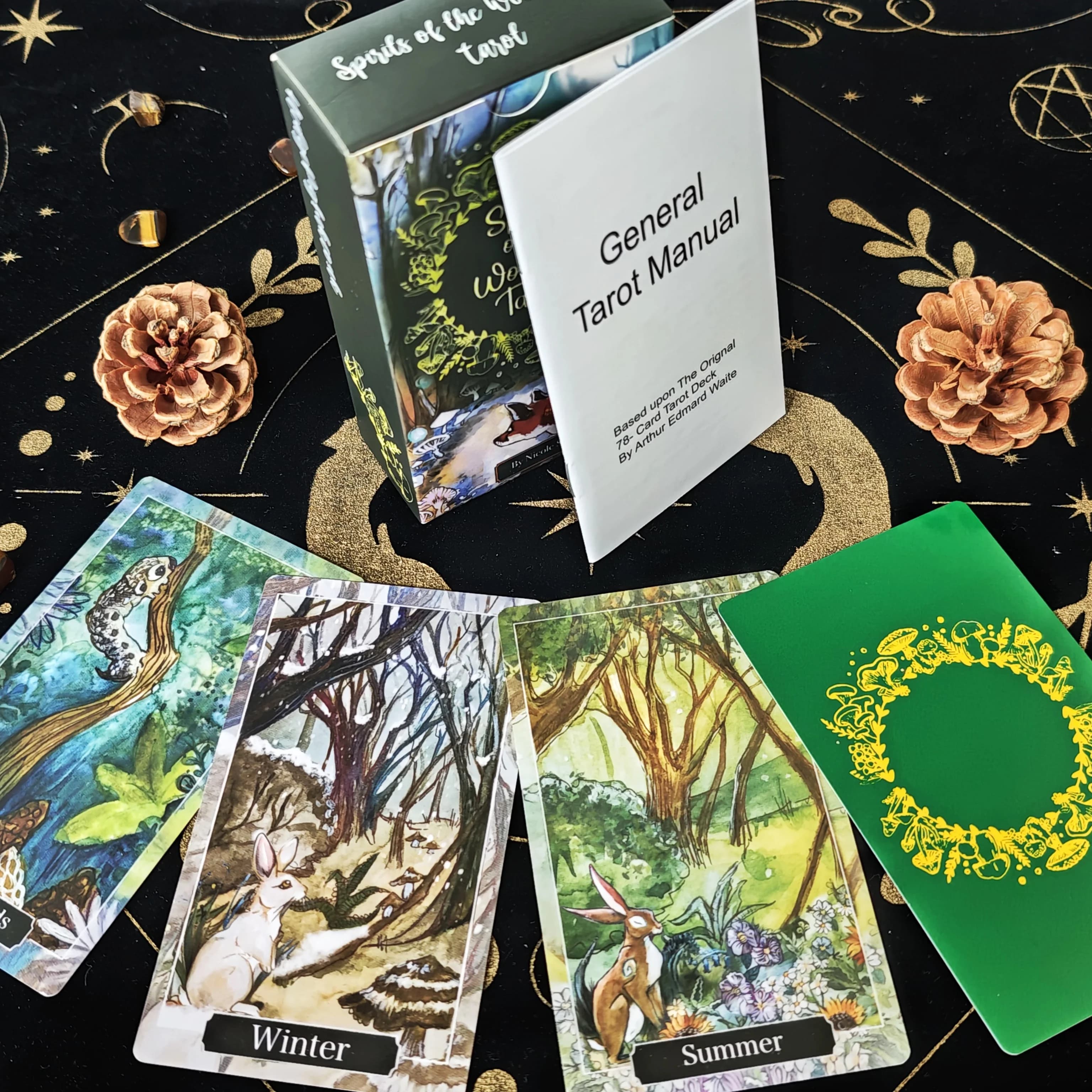 Mazzo di tarocchi Spirits of The Woodland 12 * 7 cm Un mazzo di tarocchi completo completamente illustrato 78 carte + 6 carte speciali con guida