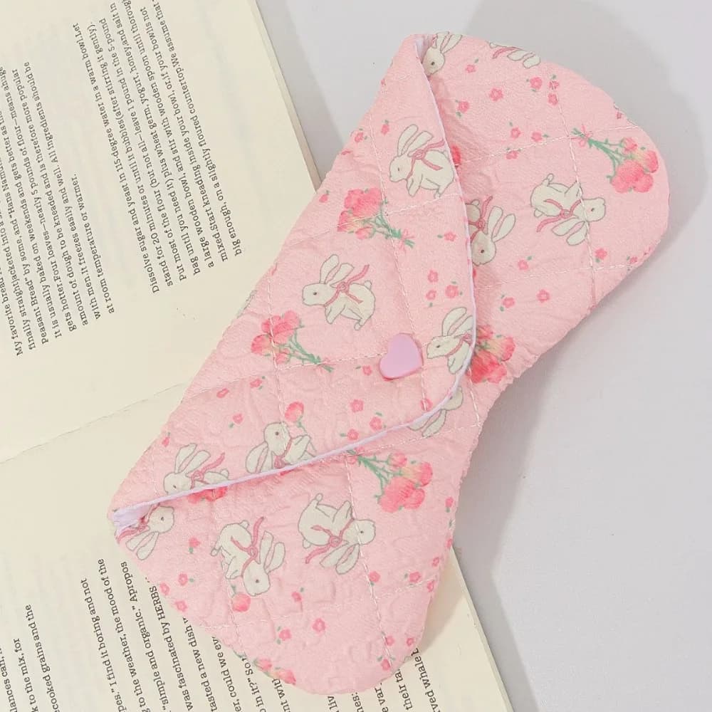 Custodia per occhiali da sole con motivo floreale e fibbia, protezione antigraffio, anti-caduta, elegante astuccio per rossetto da ragazza