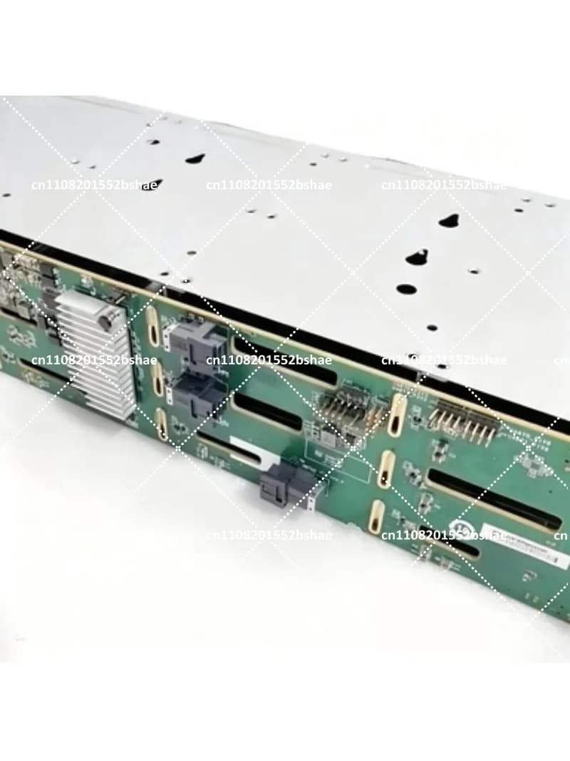 12 Bay 3.5" 6Gb SAS SATA Hot Swap Hard Drive Cage for NAS CDN Storage Server
