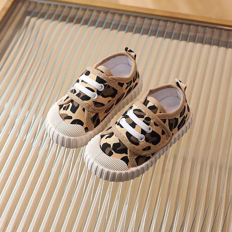 Scarpe casual per bambini suole di tela scarpe di tela primaverili e autunnali scarpe bianche con velcro scarpe singole per ragazze asilo indoo