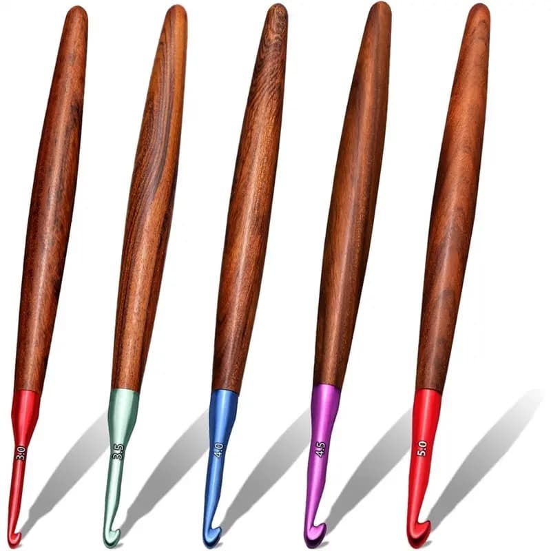 Set di Uncinetti Ergonomici 5 Pezzi, Ganci in Alluminio da 3mm-5mm con Manici in Legno