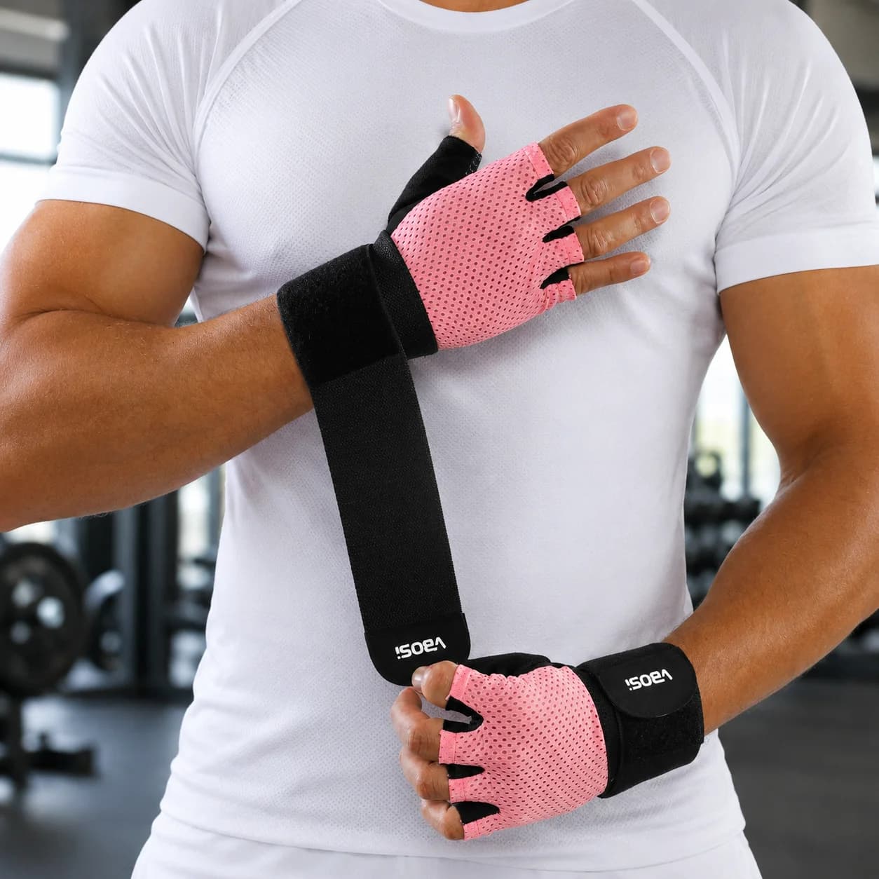 1 Pair Breathable Half-Finger Sports Gloves with Adjustable Wrist Straps – Shock-Absorbing Gym & Cycling Gloves for Women Men