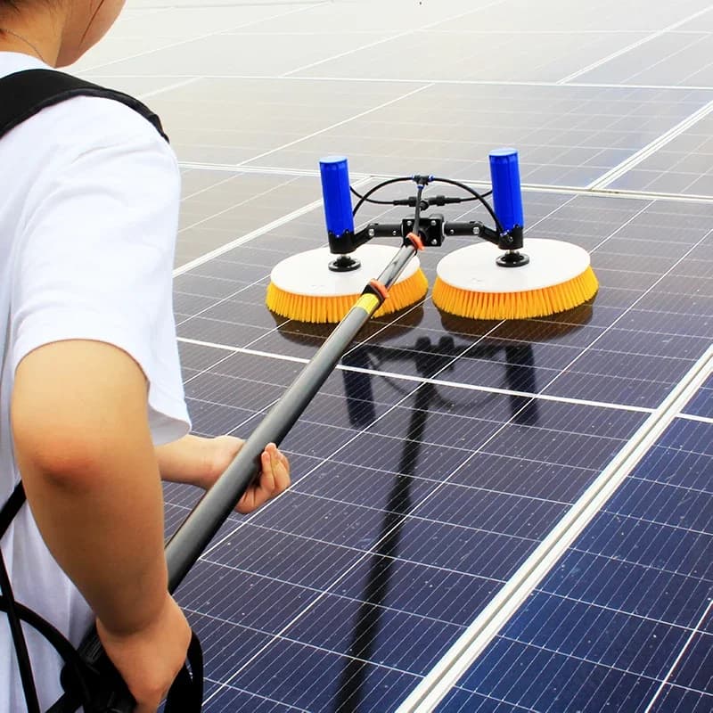 Kit per la pulizia dei pannelli solari Robot con spazzole, spazzole e robot per la pulizia dei vetri delle finestre, sistema di strumenti per attrezzature per macchine con soluzione di pulizia fotovoltaica
