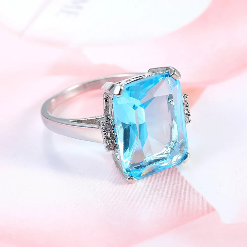 Splendido Anello Luminoso dal Design Femminile ed Elegante, Ideale per Ricevimenti di Nozze, Serate Speciali, Regalo di Gioielleria per Lei, Anello da Donna