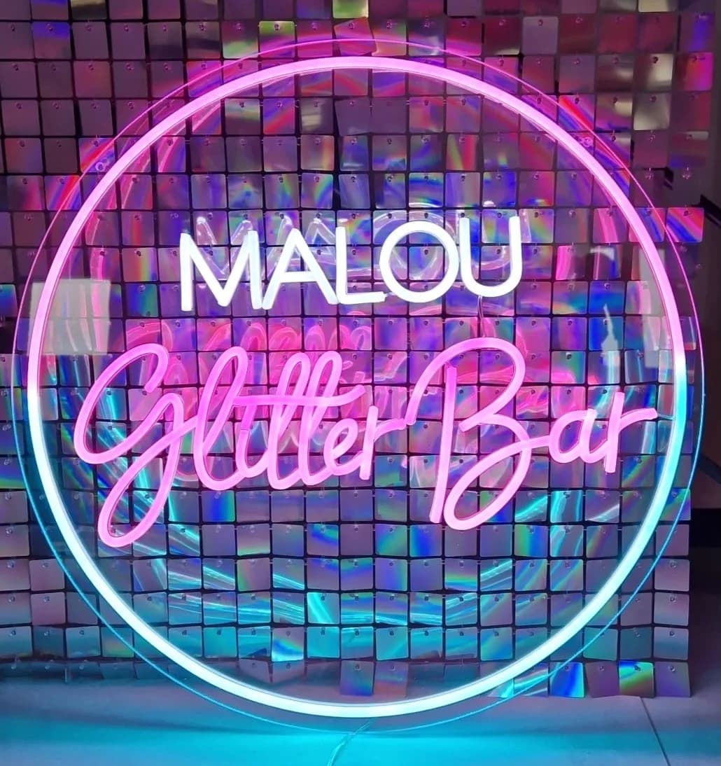 Insegna al neon a LED personalizzata Insegne al neon personalizzate per la festa di compleanno Decorazione di nozze Bar Busines Logo Illuminazione al neon da parete per camera da letto