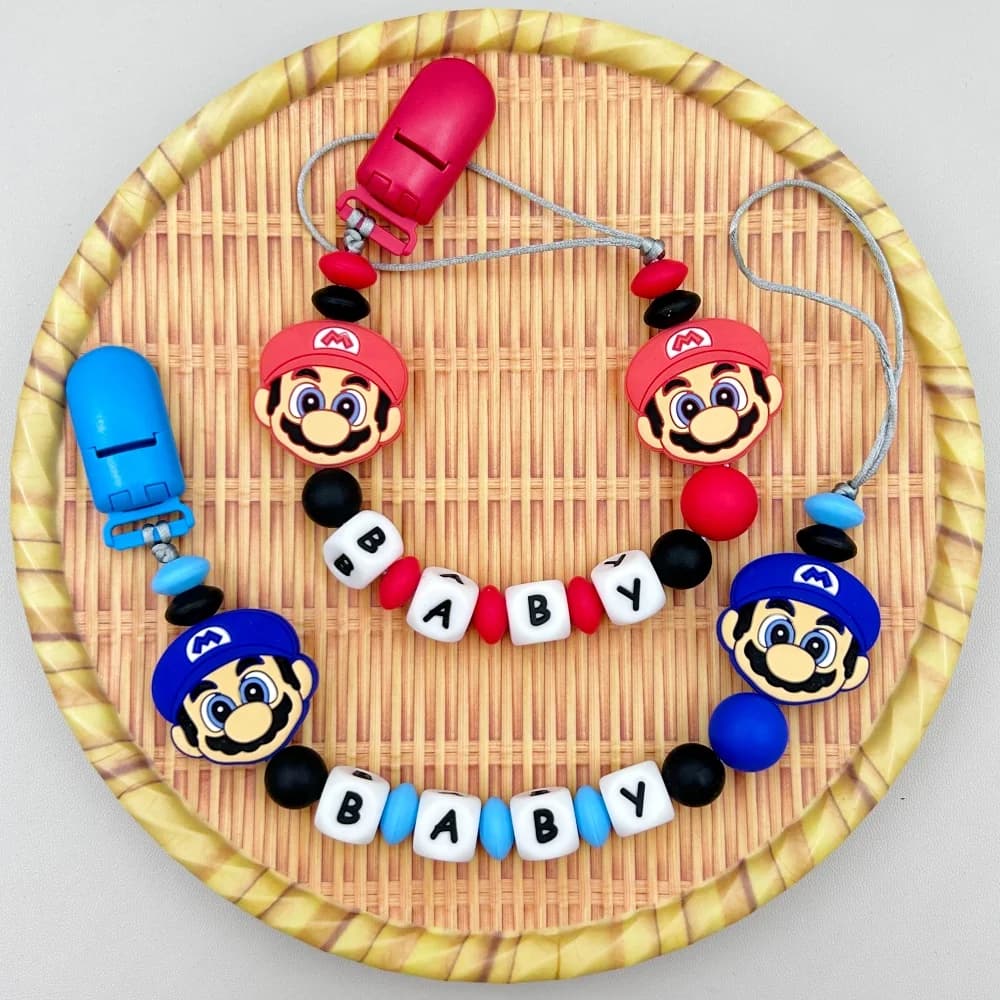 Nome personalizzato personalizzato Lettere inglesi Clip per ciuccio in silicone per bambini Catene Porta pendenti per massaggiagengive Dentizione Regali per bambini