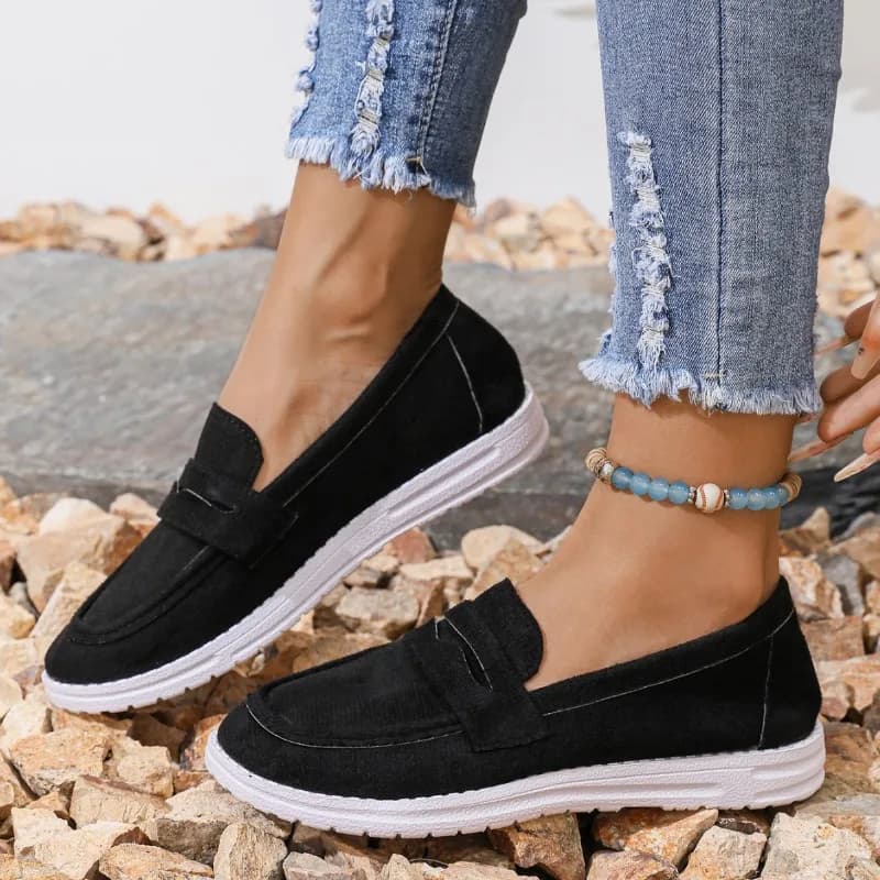 2026 Mocassini slip-on da donna nuovi Primavera Autunno Nuove scarpe a fondo piatto di grandi dimensioni facili da indossare Calzature casual comode