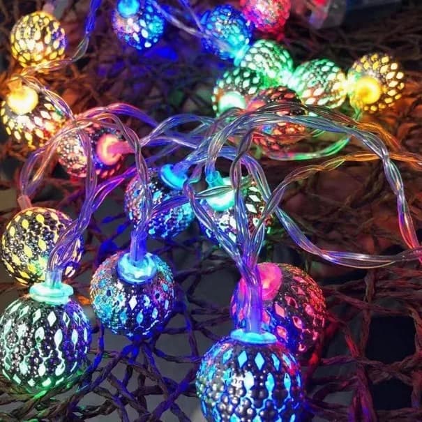 Luci Solari a LED a Sfera Marocchina Cava per Esterni, Luci Decorative da Giardino