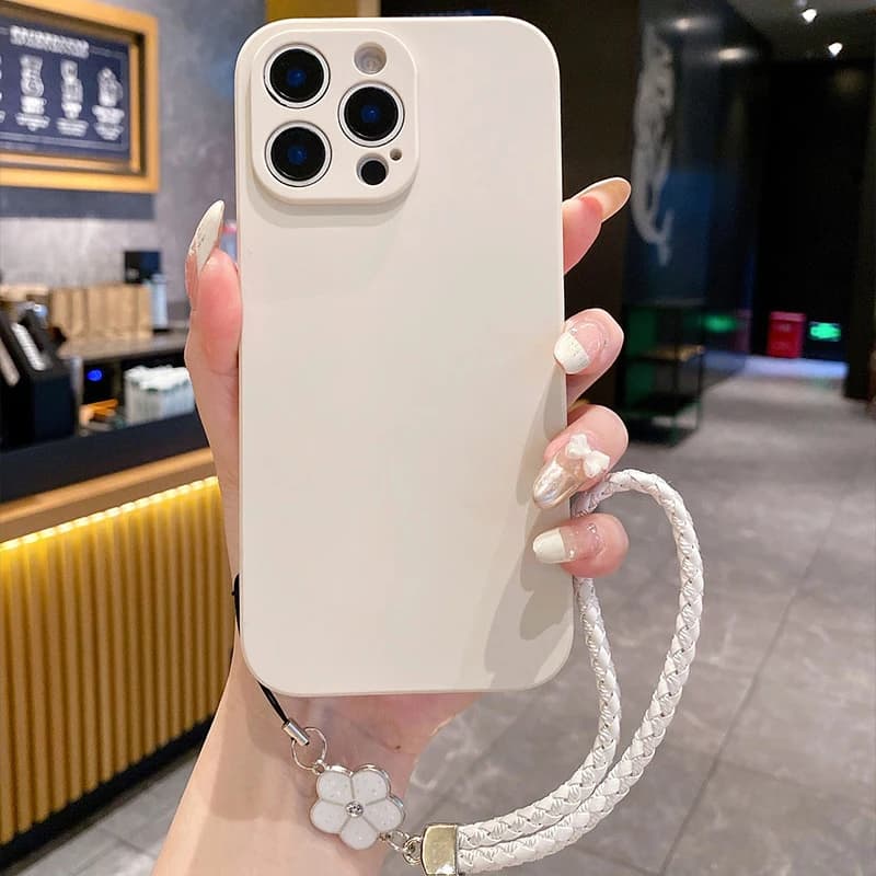 Luxury Liquid Silicone Phone Case Five Leaf Flower Lucky Grass Lanyard For iPhone 18 17 16 15 14 Plus 13 12 Pro Max Back Cover