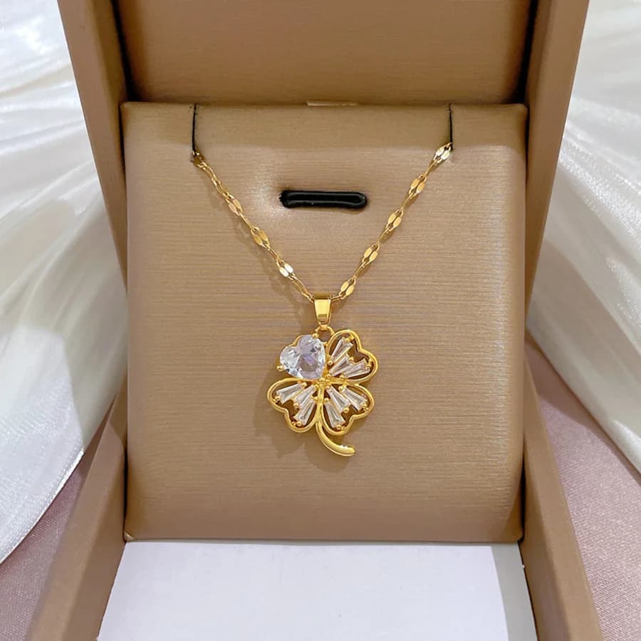 Collana di fiori da fata in acciaio al titanio elegante di lusso, catena di clavicole, super gioielli leggeri per le donne