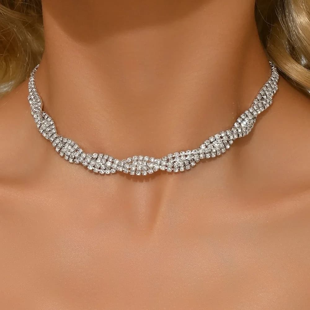 Elegant Bridal Jewelry Set Luxury Exquisite Necklace Earrings Set Alloy Sparkling Rhinestone Necklace Women's Decor