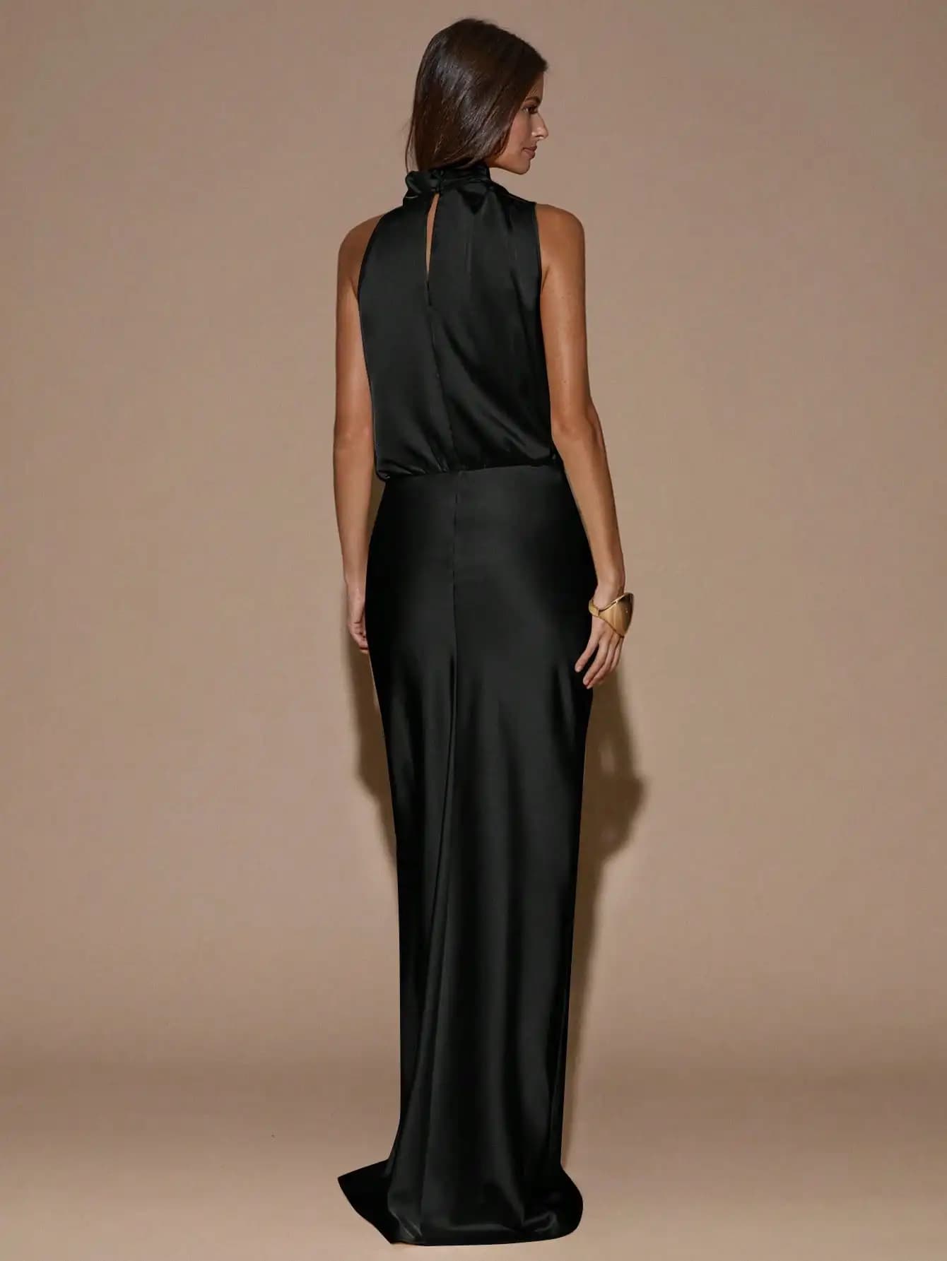 Elegante Abito Lungo Nero in Raso con Collo Halter Senza Maniche per Eventi Formali, Cocktail, Matrimoni, Feste, Primavera Estate