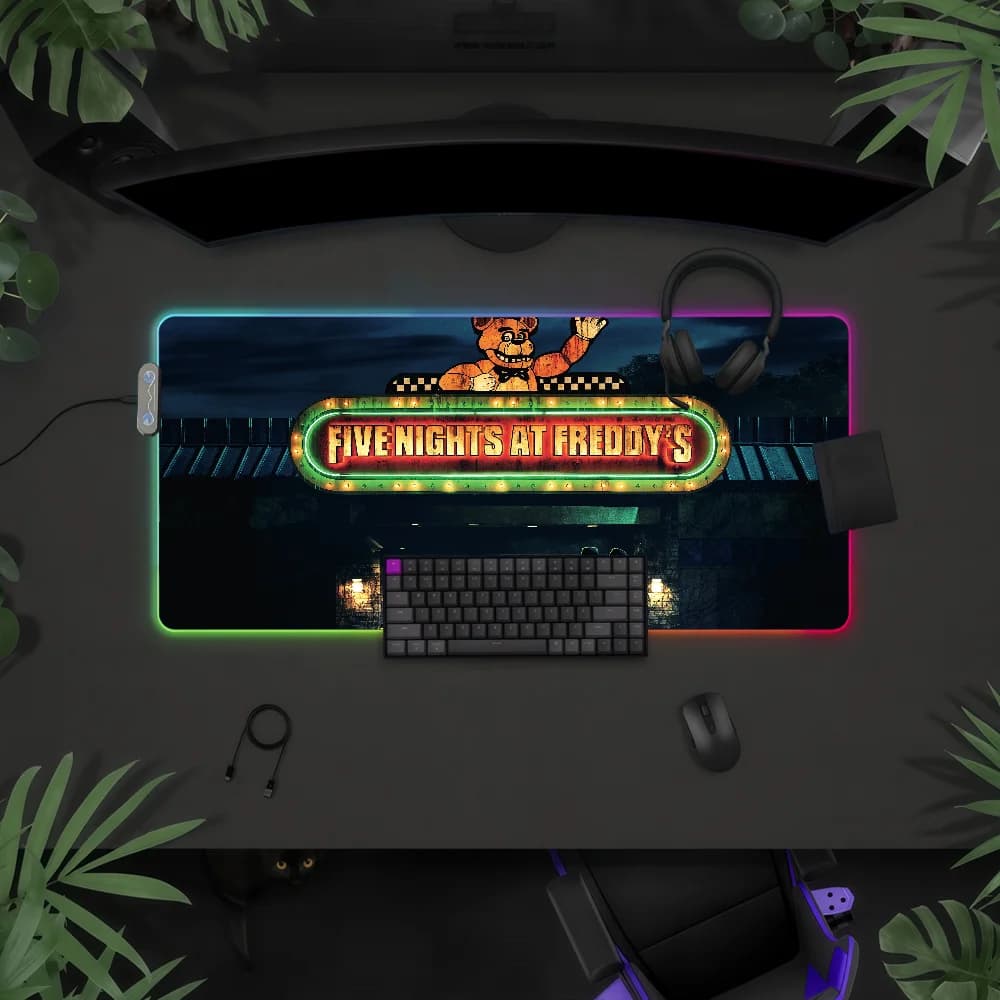 Tappetino per mouse Game F-FNAF impermeabile con luce LED RGB, tastiera da gioco colorata, superficie antiscivolo per scrivania