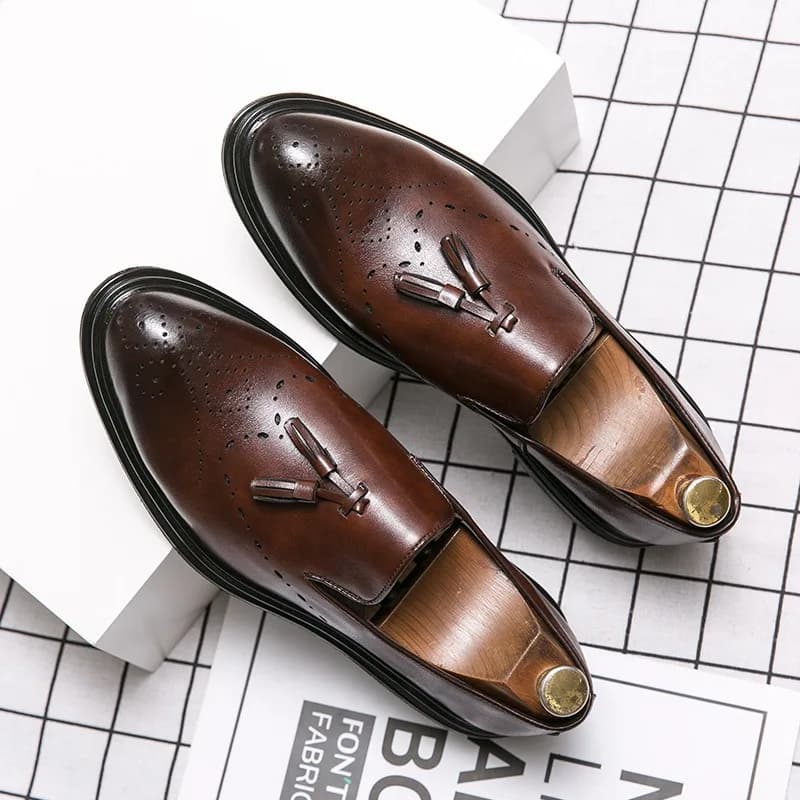 Scarpe da Uomo Classiche Slip-on, Mocassini di Lusso, Scarpe Eleganti da Cerimonia in Stile Britannico, Scarpe Formali in Pelle, Calzature Casual alla Moda in Pelle