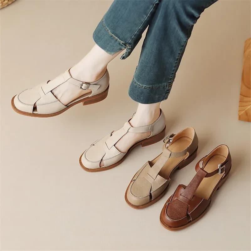 2023 Summer Sandals in Bovina Leather Round Toe Sandals Women's Chunky Heel Shoes Women's Shoe Covering Toe For Women Digging Out Shoes Mary Jane