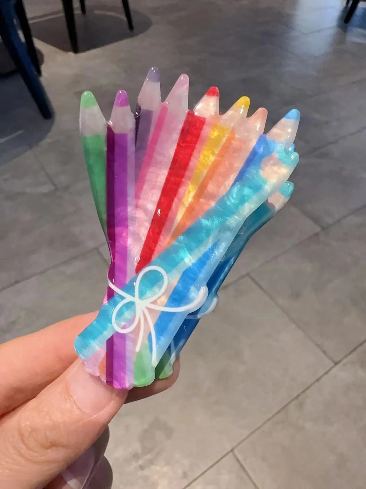 1 clip per afferrare pennelli colorati Bouquet creativo Styling Forcina Regalo per il giorno degli insegnanti Updo Shark Clip Accessori per capelli carini