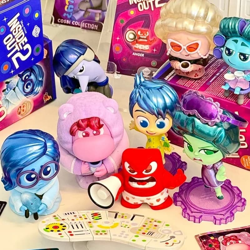 Inside Out 2 Pajama Party serie scatola cieca Joy Tristezza Disgust Nostalgia Envy Cosbi Raccogliere Figurine Regalo di compleanno per bambini