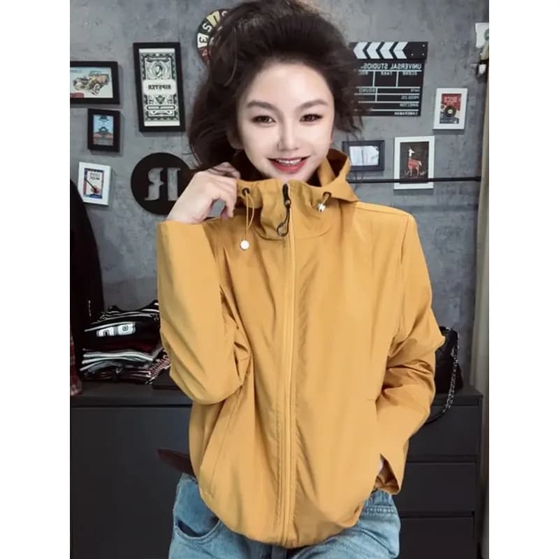 Giacca corta con cappuccio versatile e alla moda da donna, nuovo stile autunnale, giacca ampia ed elegante per figure mince