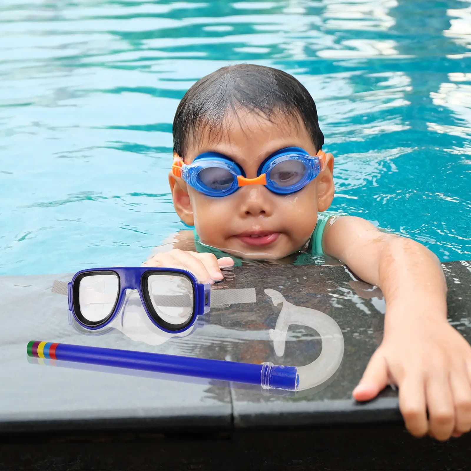 Set Snorkeling per Bambini, Maschera Subacquea Antiappannamento, Occhialini da Nuoto in Silicone, Impermeabili e Comodi per Piscina e Parco, Modello Junior