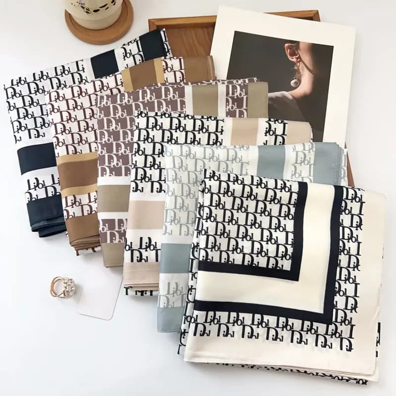 Minimalist Letter Diagonal Striped Imitation Silk Large Square Scarf, Versatile Fashion Shawl & Headscarf