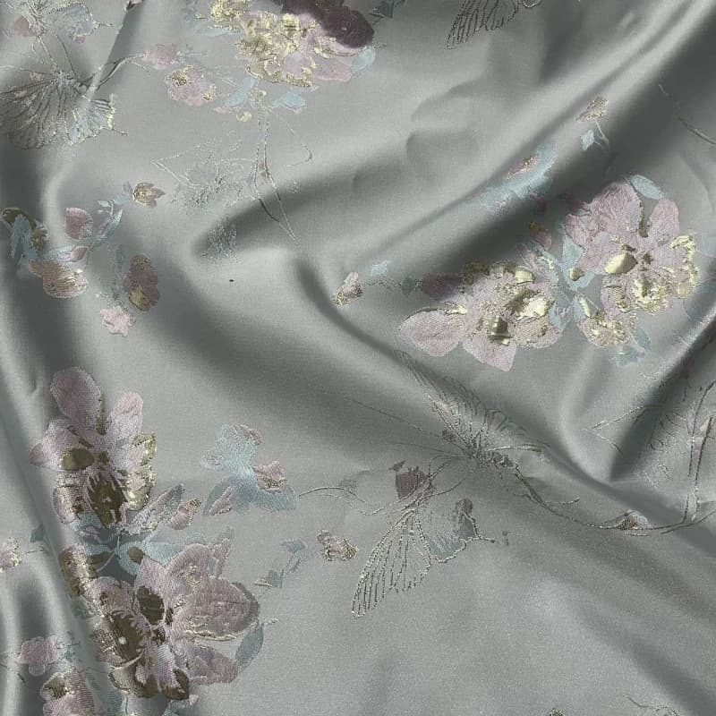 Tessuto Jacquard in Raso Blu Rosa con Farfalle, Elegante Tessuto Intrecciato con Rilievo Dorato per Abiti da Donna, Gilet, Valigie, Design per la Casa, Venduto al Metro