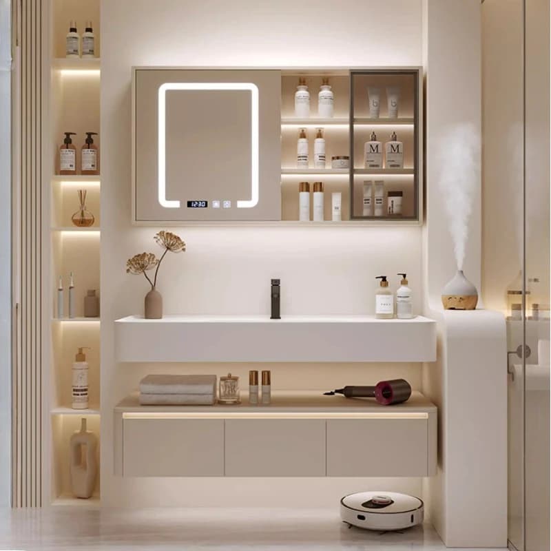 Mobile bagno di lusso moderno con specchio smart, lavatrice integrata, armadietti contenitori e lavabo.