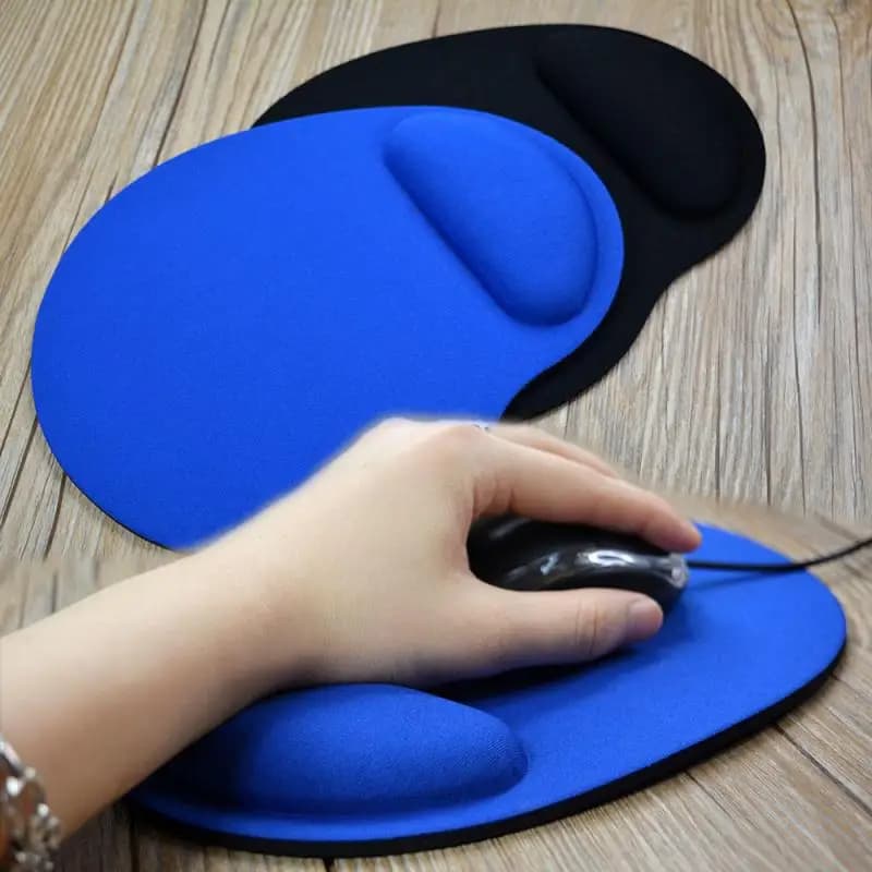 Tappetino per mouse con supporto per il polso, superficie confortevole e liscia in PU
