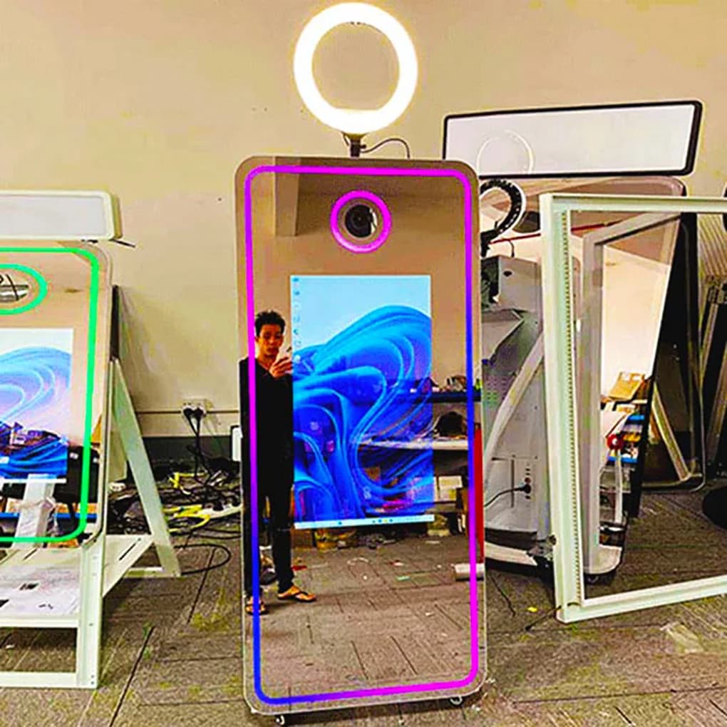 Cabina Fotografica Digitale BM Magic Mirror con Fotocamera e Stampante, Design con Cornice in Vetro Infinity, Sistema Completo per Photo Booth a Specchio