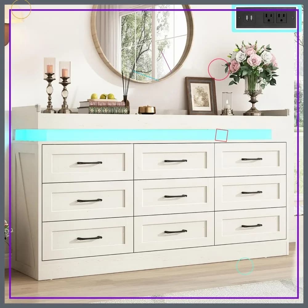 Cassettiera rustica da 63 pollici con 9 cassetti, luci LED e prese di corrente, organizer in legno per camera da letto (Bianco Antico)