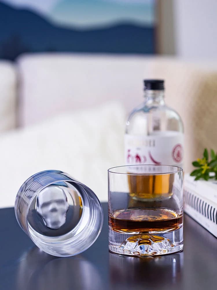 Teschio Whisky Vetro da degustazione vecchio stile Cristallo Vino Bevanda Tazza Fondo sollevato Fresco Diavolo Viso Vodka XO Chivas Bicchiere Boccale di birra
