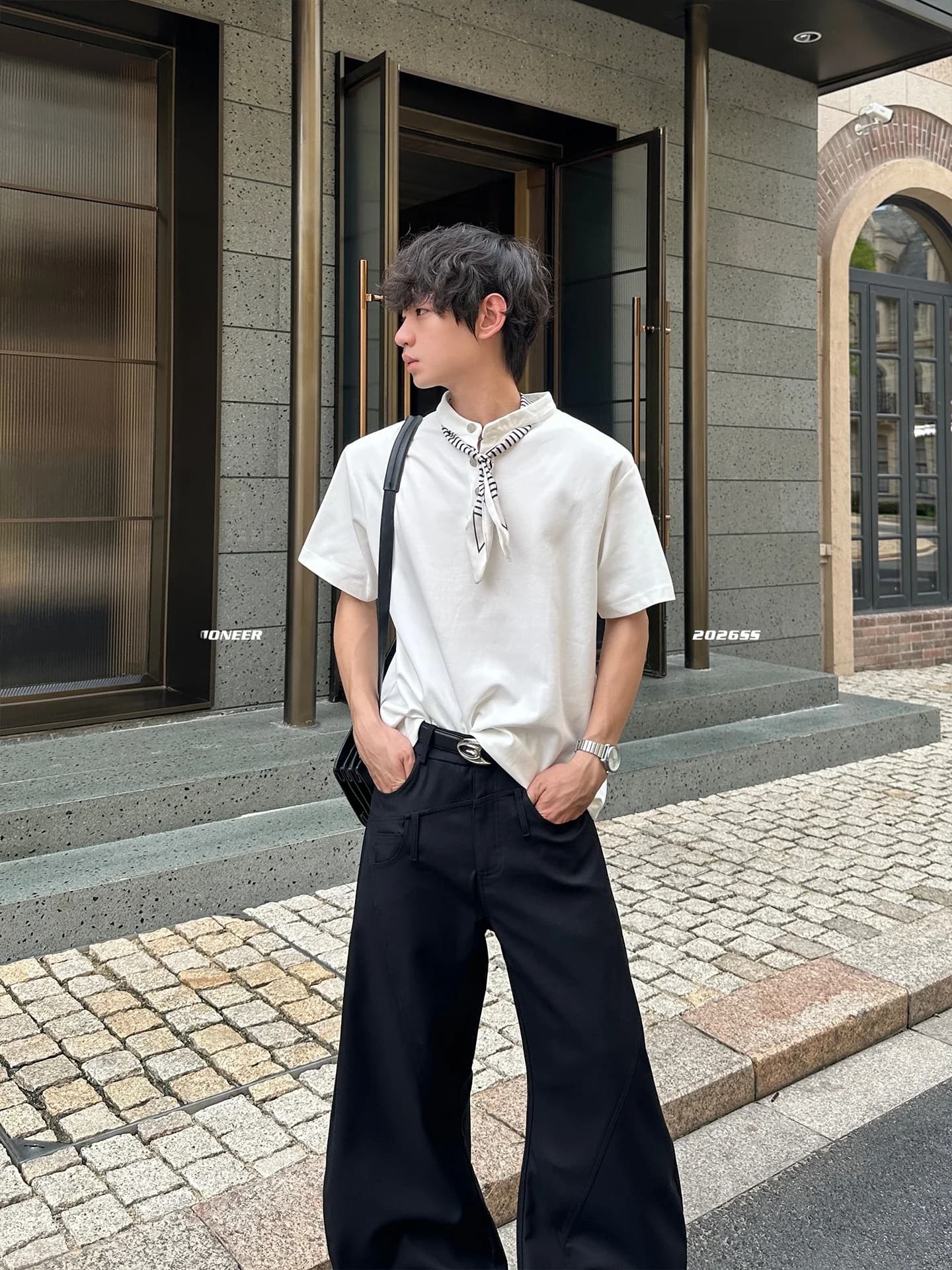 Fashionable Retro Scarf Decorated T-Shirt Short Sleeve Turn-down Collar Versatile Summer Top for Men Casual Loose Fit Cotton ...