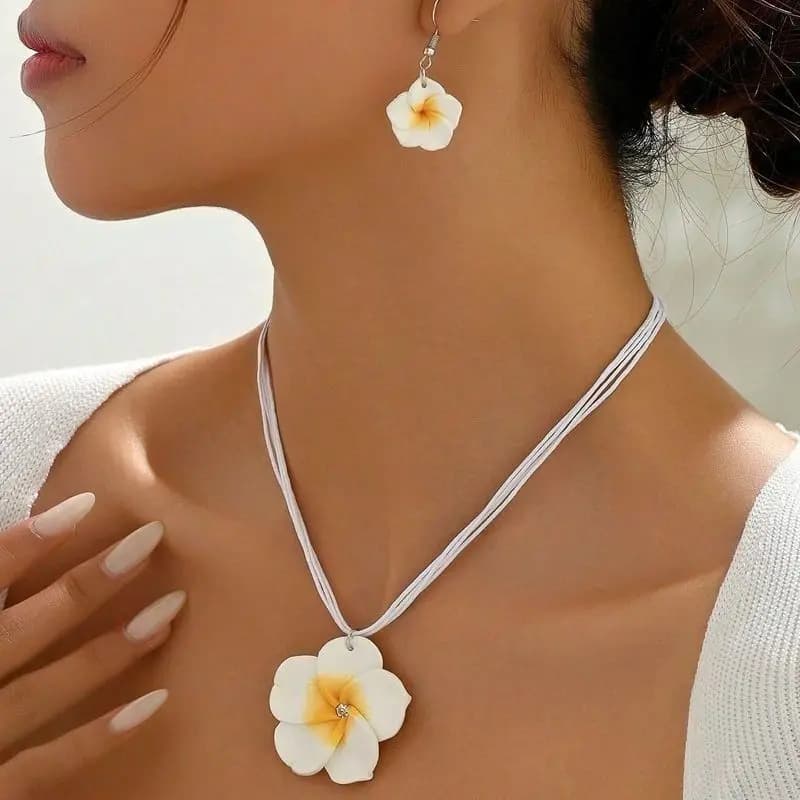 Nuovo set di gioielli intrecciati con fiori grandi della Boemia per le donne Orecchini con collana di fiori rosa rosso blu Decorazione di gioielli per feste in spiaggia per ragazze