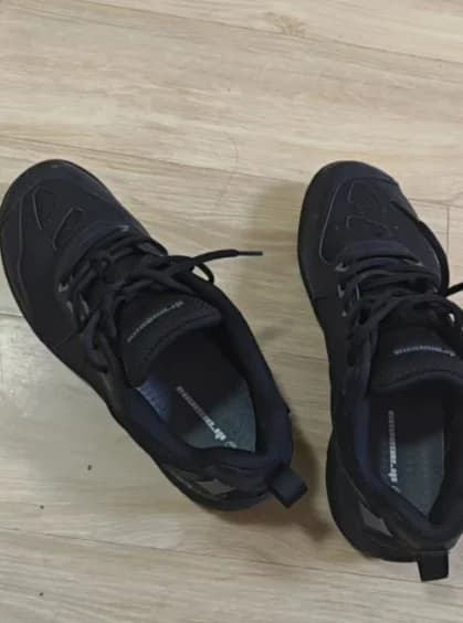 New trend badminton shoes for men and women, anti-slip training shoes, tennis shoes, walking shoes, sports shoes, light volleyball shoes
