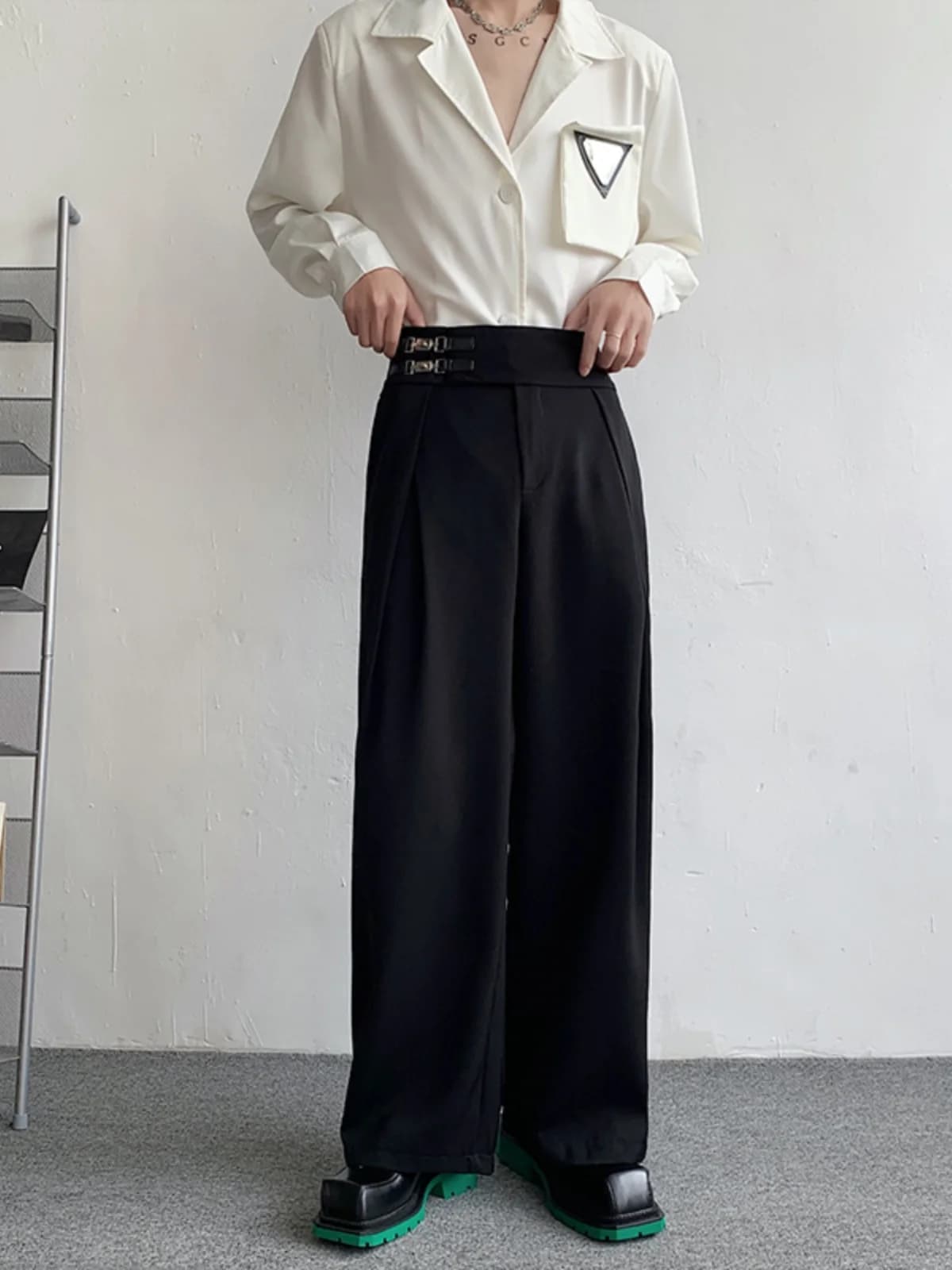 Men's Casual Pants Spring with Belt, Design Blue Metallic, Gamba Larga Drappeggiata, Straight fit, High Quality and Trendy Feeling