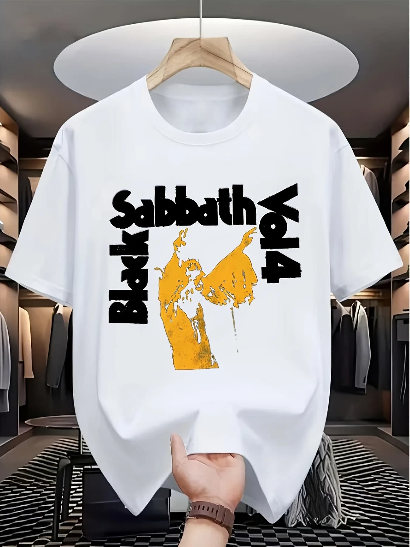 Nero da uomo "Sabbath Vol. T-shirt grafica da 4 pollici - Streetwear casual traspirante con stampa arancione audace, comodo girocollo