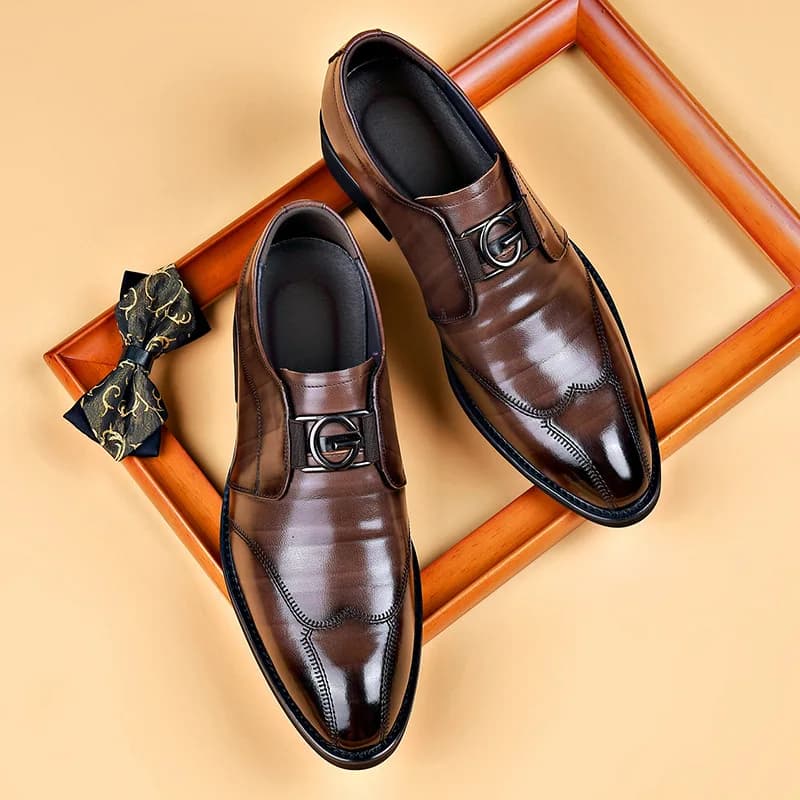 38-48 Scarpe da lavoro casual in pelle da uomo Copri piedi Scarpe da cuoio a punta ricamate Scarpe eleganti comode e resistenti all'usura da uomo