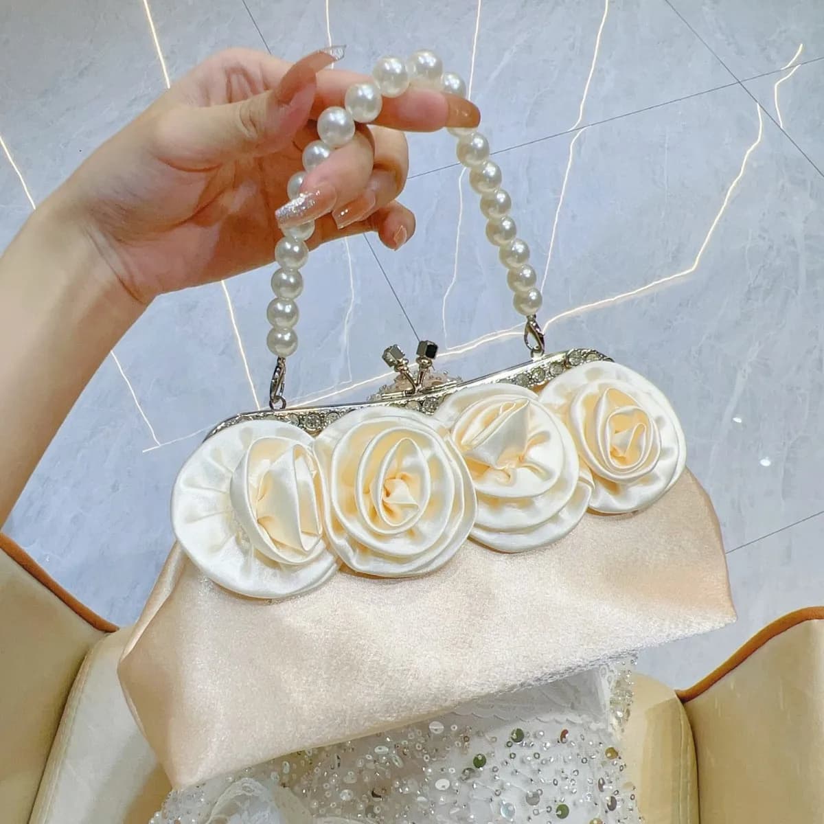 New Handmade Roseflower Bridal Wedding Evening Bags Fashion Elegant White Apricot Pearl Chain Handbags Banquet Party For Women