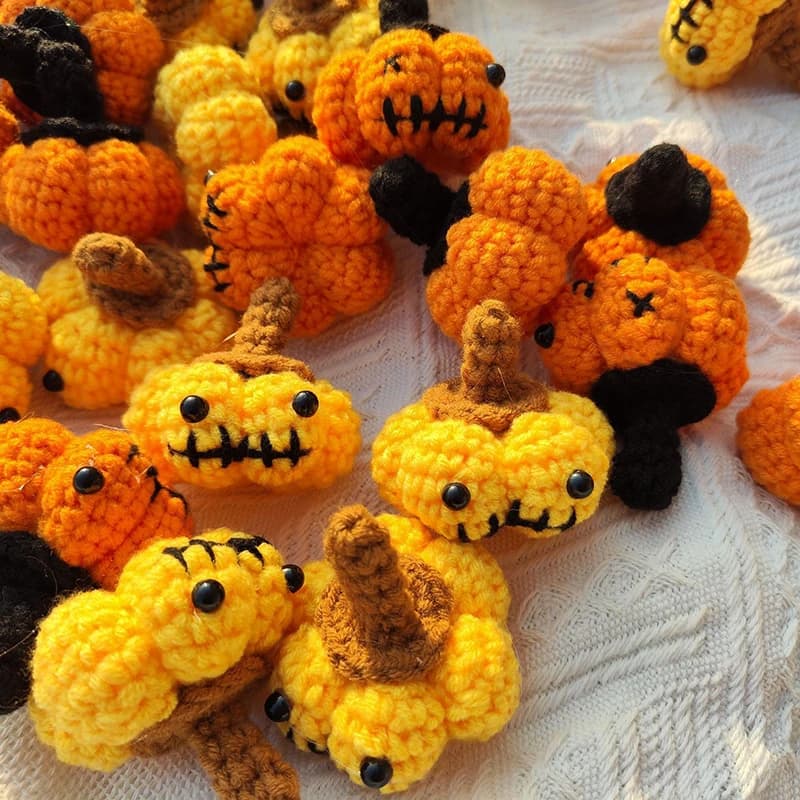 2 pezzi di lana lavorata a maglia di zucca di Halloween ciondolo fatto a mano mostro zucca borsa all'uncinetto accessori decorativi