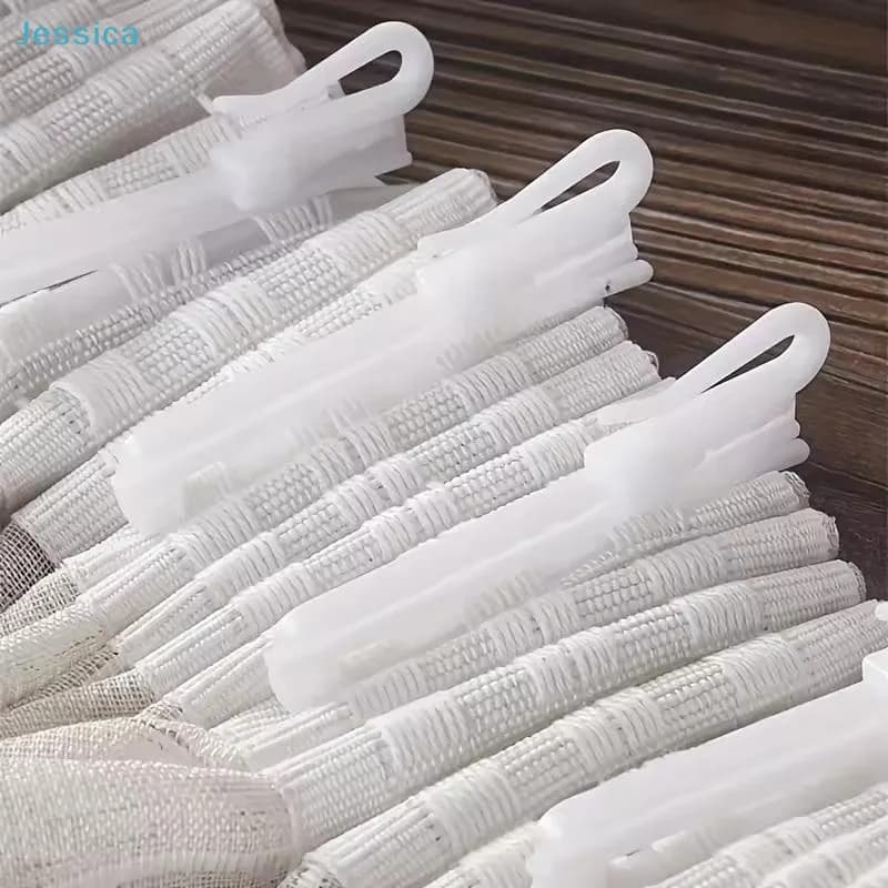 ♥ Ganci per tende in plastica bianca da 50 pezzi, ganci per tende regolabili, adatti per tende, tende per porte e tende da doccia
