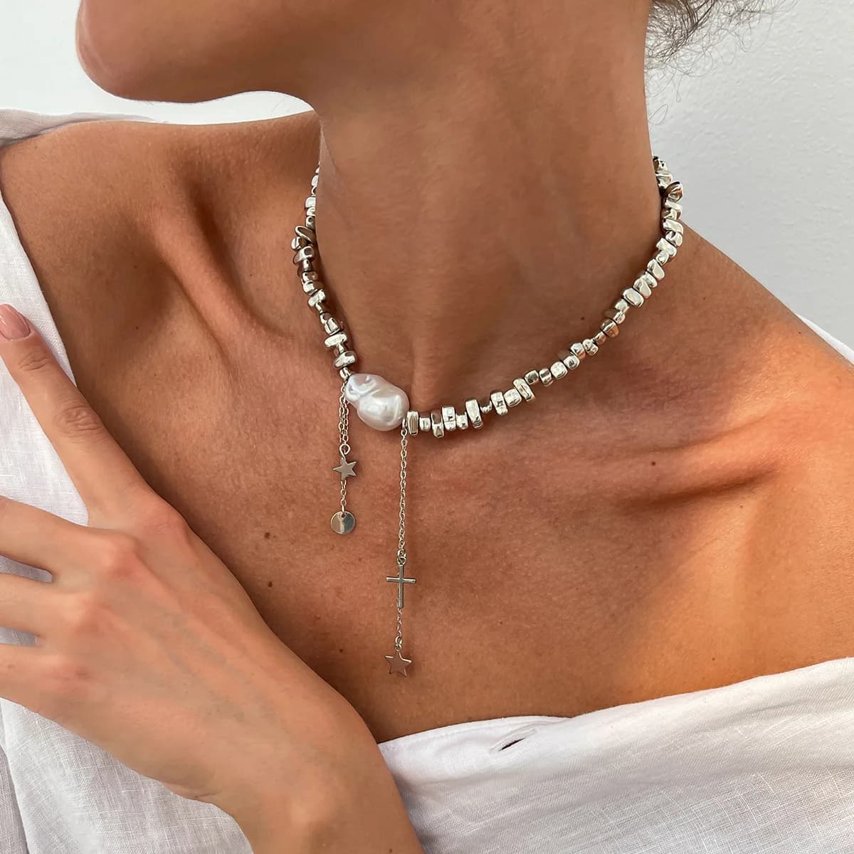 Retro Metal Star Cross Tassel Pendant Necklace 2025 Women's Simple Irregular Imitation Pearl Weaving Girl Fashion Charm Jewelry