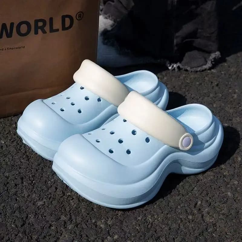 2025 Casual Nuove solette per scarpe in EVA Fondo spesso Pantofole comode estive da donna Sandali da esterno antiscivolo