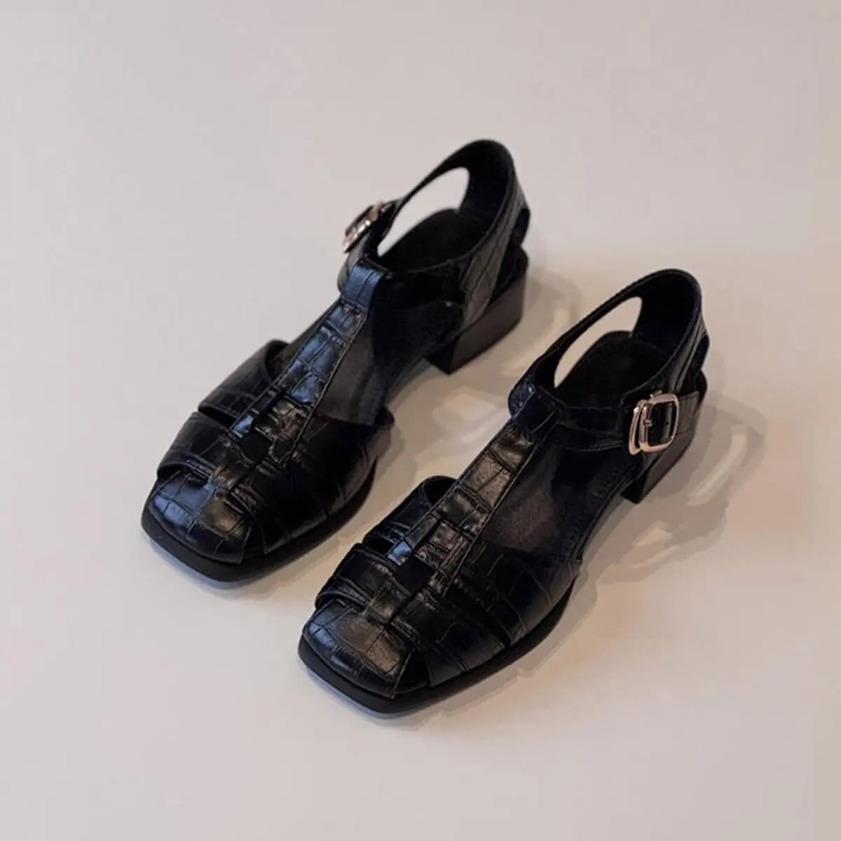 Women's Sandals Summer New Fashion Weave Vintage Breathable Roman Shoes Light and comfortable casual shoes with buckle strap