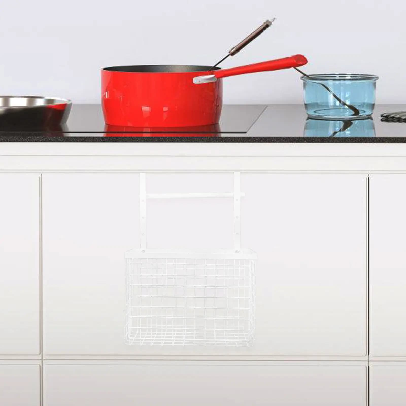 Cesto portaoggetti bianco a griglia da appendere sopra il mobile, organizer con ganci e barra portasciugamani per cucina, bagno, dispensa