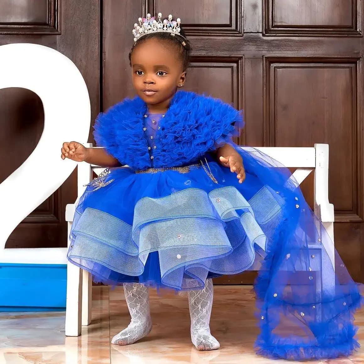 Abito da ragazza di fiori blu reale con treno per la festa di perline di nozze principessa Holy Boho Tulle Baby Birthday First comunione Dress